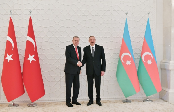 İlham Əliyev Ərdoğanla görüşdü